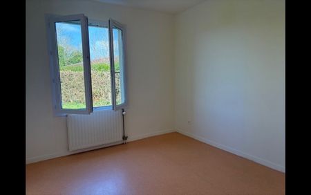 Location Maison 4 pièces 89 m² La Châtre - Photo 4