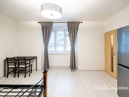 Pronájem bytu 1+kk 27 m2 - Фото 2