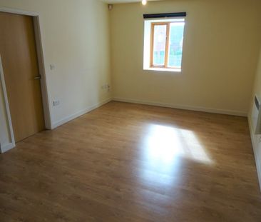 1 Bed Apartment - Photo 4