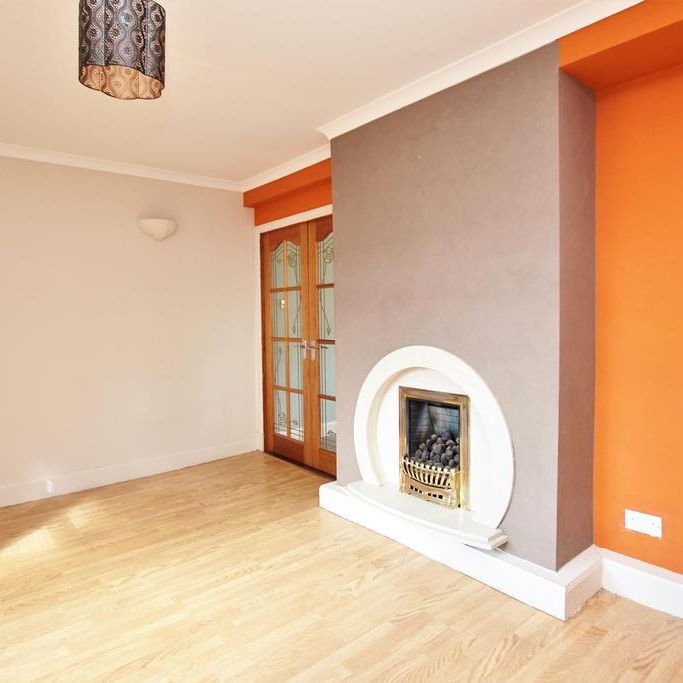 2 bedroom end of terrace house to rent - Photo 1