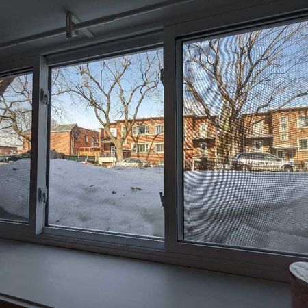 CDN – Bienvenue aux étudiants, très grand superbe studio - Photo 4