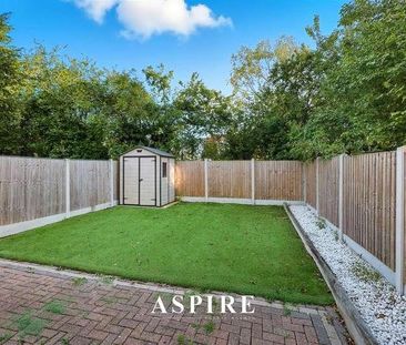 Merrivale, Benfleet, SS7 - Photo 1