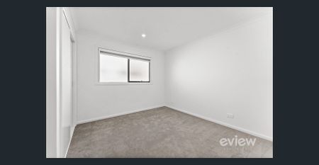 A beautiful townhouse in the Harpley Estate! - Photo 5