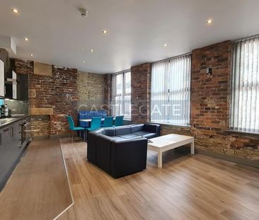 1 bedroom in a flat share to rent - Photo 3