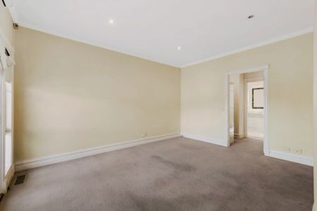 3 Bed, 2 Bath - Photo 3