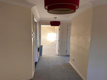 2 bedroom flat to rent - Photo 4