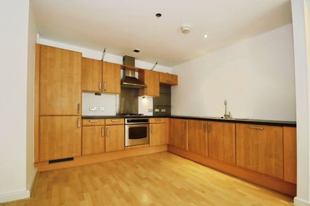 2 bedroom apartment to rent - Photo 4