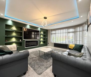 3 bedroom semi-detached house to rent - Photo 1