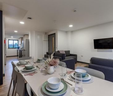 1 bedroom in a flat share to rent - Photo 6