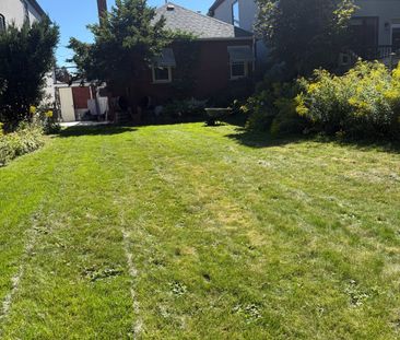 For Lease - 138 Glenwood Crescent, Toronto, Ontario - Photo 2