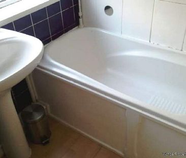 2 bedroom property to rent in Leeds - Photo 1