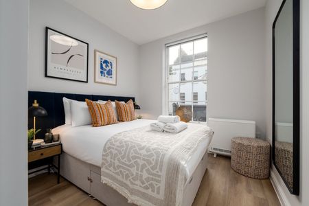 2 Bed Flat, Park Street, BS1 - Photo 3