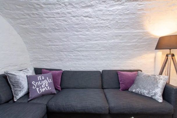 Bronze Twin Studio - Photo 1