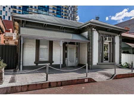 A Convenient Location In The Heart Of Adelaide! - Photo 5