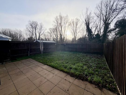 3 bedroom semi-detached house to rent - Photo 1