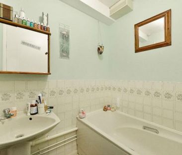 Studio to rent - Photo 6