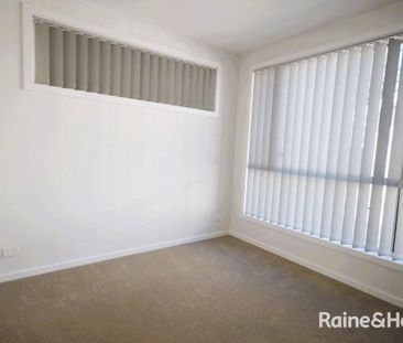 Modern Comfort and Style in South Nowra - Photo 5