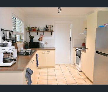 Comfortable Coastal Lifestyle Awaits in Bargara - Photo 6