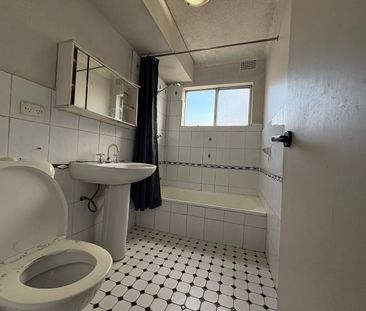 Unit on First Floor for Rent - Photo 3