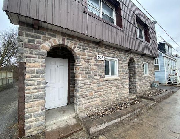823 Montreal St - Unit 2 | 823 Montreal St, Kingston - Photo 1