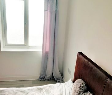 Studio Flat, Gaysham Avenue, IG2 - Photo 2