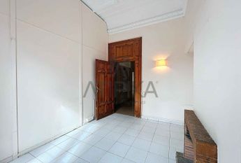 Casa señorial junto a la Clínica Teknon, Barcelona