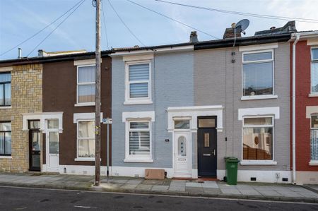 2 bedroom terraced house to rent - Photo 4