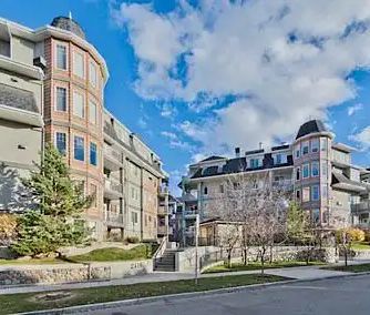 Offering distinguished curb appeal with a vibrant Inner-City location ideally lo — 2 Bedrooms Condo Unit - Photo 1
