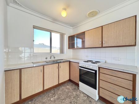 FANTASTIC LOCATION - WALK TO THE BEACH - Photo 5