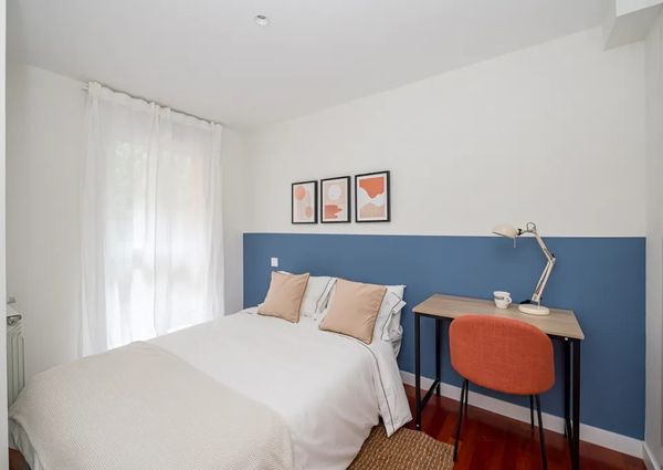 Calle de Carlos Maurrás, Madrid, Community of Madrid 28036