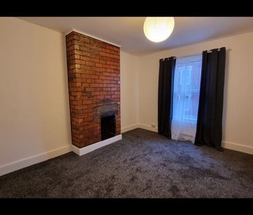 1 Bed Terraced House, Aviary Grove, LS12 - Photo 1