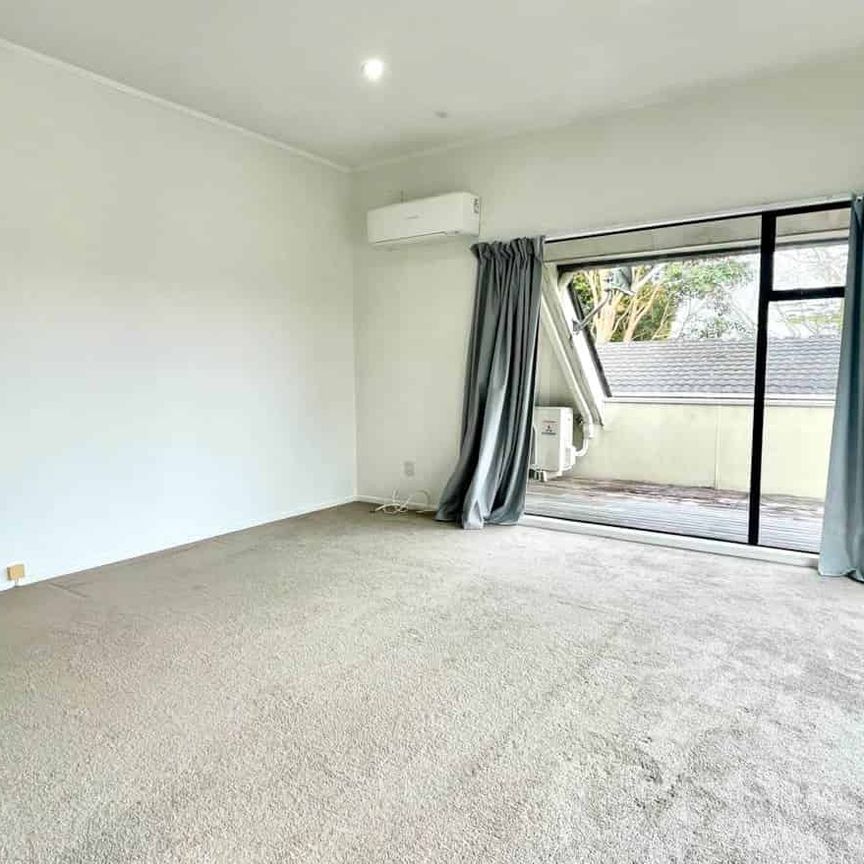 North-Facing 3-Bedroom Unit above the Abbotts ... - Photo 1