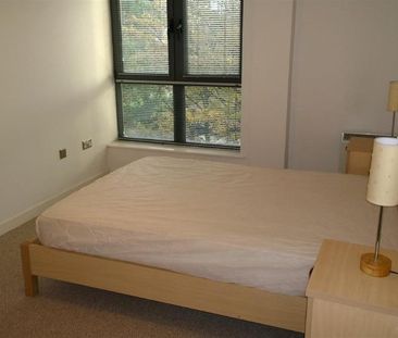 2 bedroom flat to rent - Photo 3