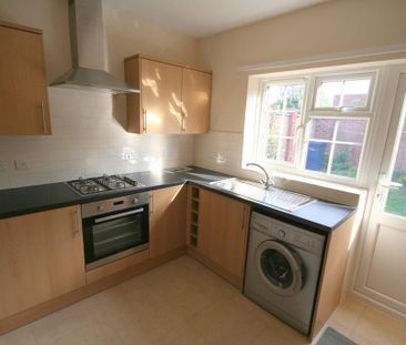 2 bedroom property to rent - Photo 3