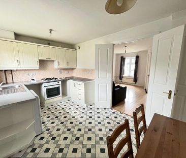 2 bedroom semi-detached house to rent - Photo 5