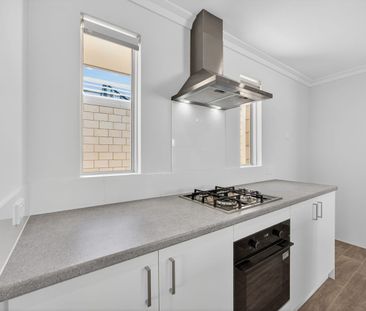 STUNNING NEW HOME - Photo 4