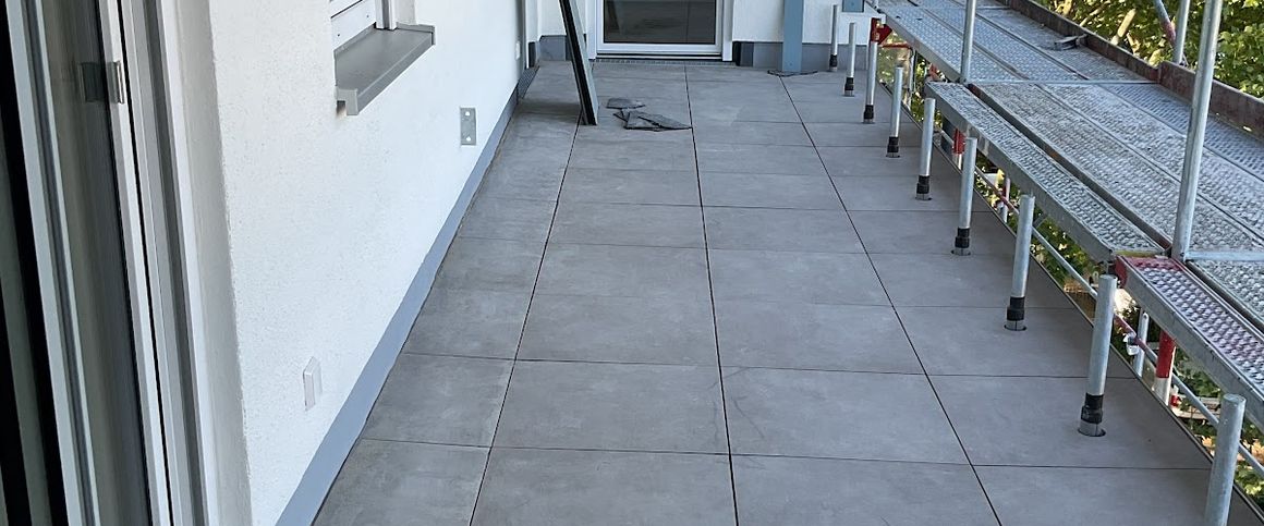 Wohnen unterm neuen Dach – 2-Zimmer-Erstbezug ohne Aufzug! - Photo 1