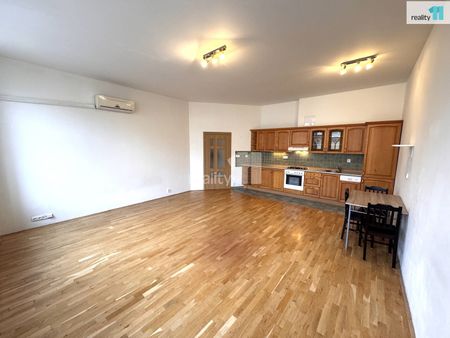 Pronájem bytu 2+kk 87 m² - Photo 3