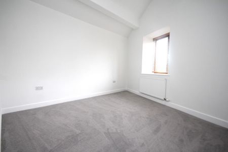 2 bedroom barn conversion to rent - Photo 2