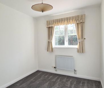 3 bedroom detached bungalow to rent - Photo 5