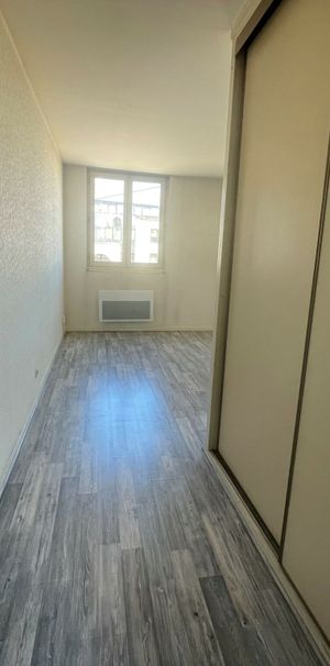 Beau T1 de 28m² – PLACE DES CARMES – LIMOGES – BEGIP - Photo 1