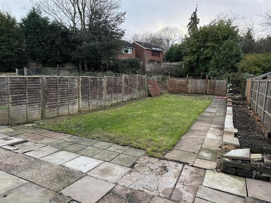 3 bedroom semi-detached house to rent - Photo 1