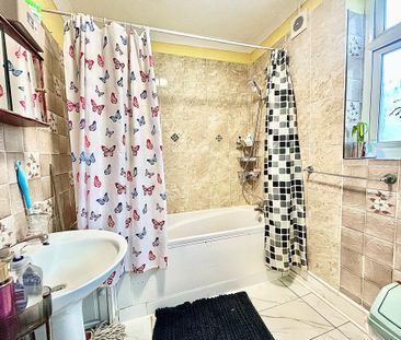 1 bedroom in a house share to rent - Photo 5