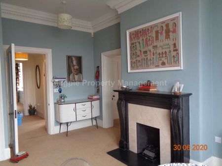 Price £1,295 pcm - Available Now - Unfurnished - Photo 2