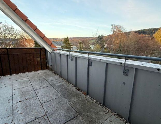 DG-Whg. mit ausgebautem Dachspitz - großer Balkon - EBK mögl. - Foto 1