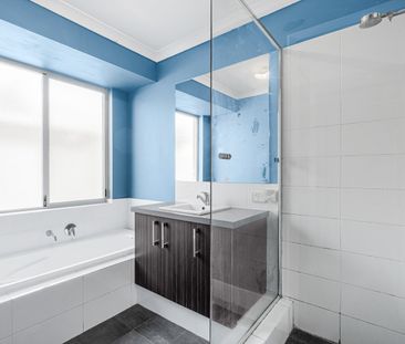 Beautifully Presented 3x2 Home with Double Garage & Established Gar... - Photo 6