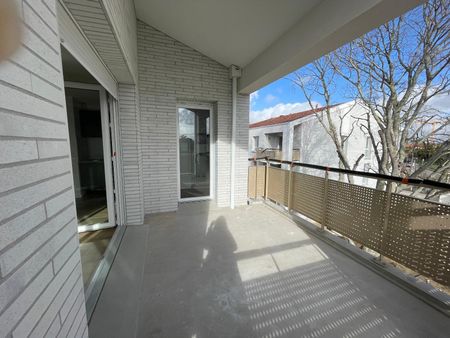 Location Appartement 2 pièces 46m² TOURNEFEUILLE 31170 - Photo 2