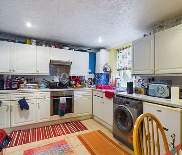 Property to rent - Photo 3