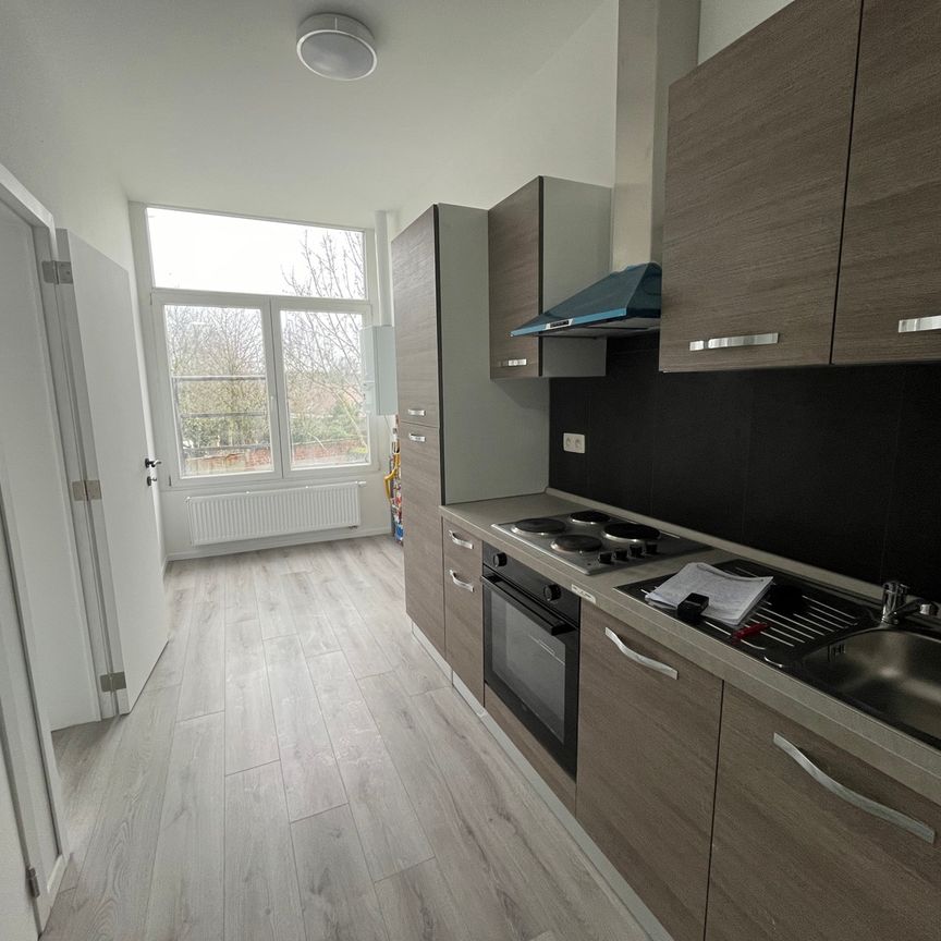 Appartement 1ch. remis à neuf à 6040 Charleroi Jumet  Loyer: 720 € - Foto 1