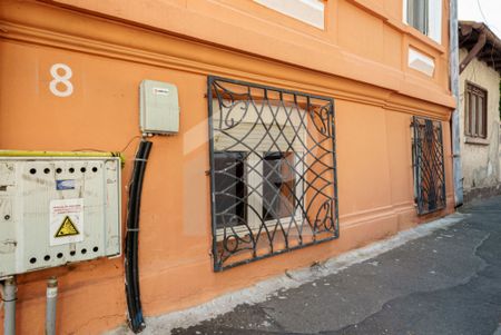 Casa de închiriat Str Justinian pretabilă birouri - Fotografie 4
